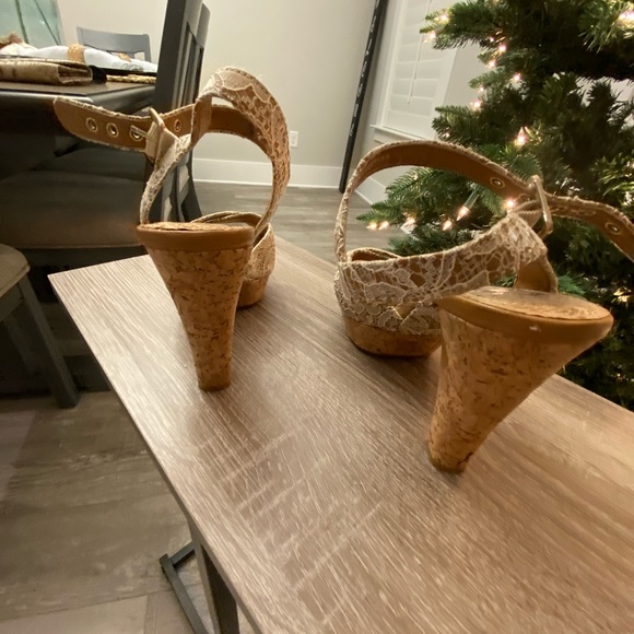 Crock lace heels - Picture 5 of 5